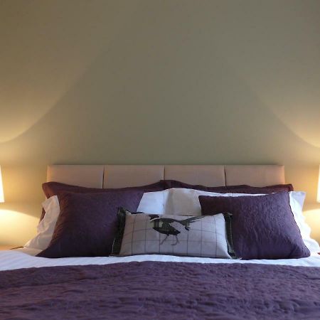 The Olive Tree Bed and Breakfast Gosport Esterno foto