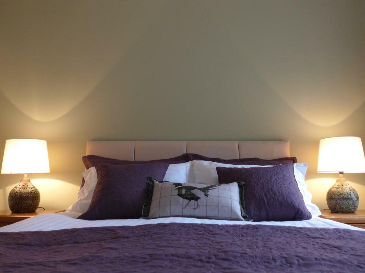 The Olive Tree Bed and Breakfast Gosport Esterno foto