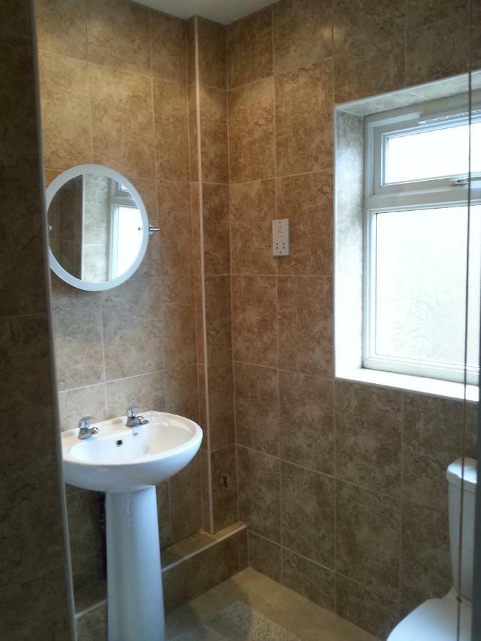 The Olive Tree Bed and Breakfast Gosport Esterno foto